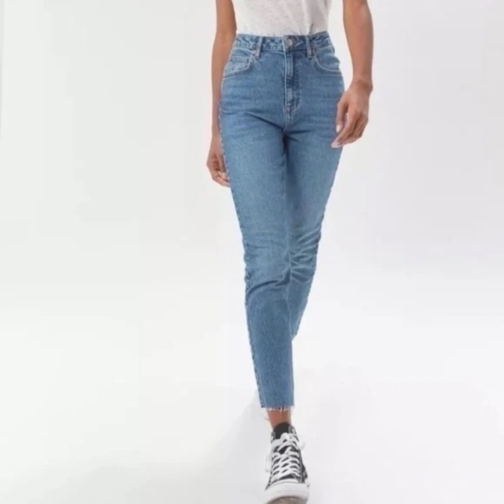 Urban Outfitters BDG Premium High Rise Skinny Jeans Distressed Women’s size 26 2